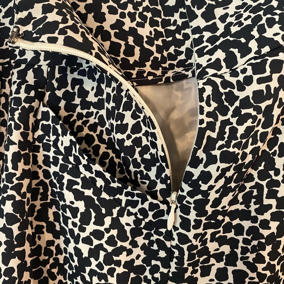 Loft Shorts Size 2 - Picture 5 of 11